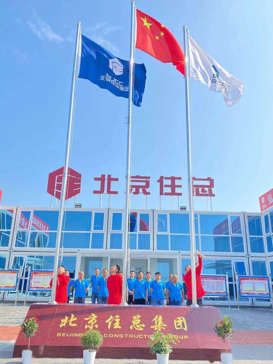 查尔斯心酸无奈：女王太宠爱夏洛特公主，不退位是为曾孙女